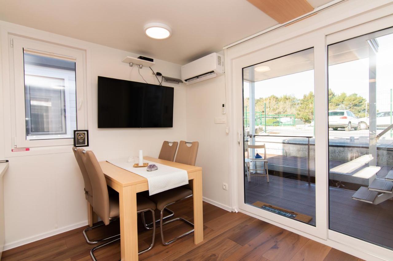 Apartamento Eldamar Floating House Portoroz Exterior foto